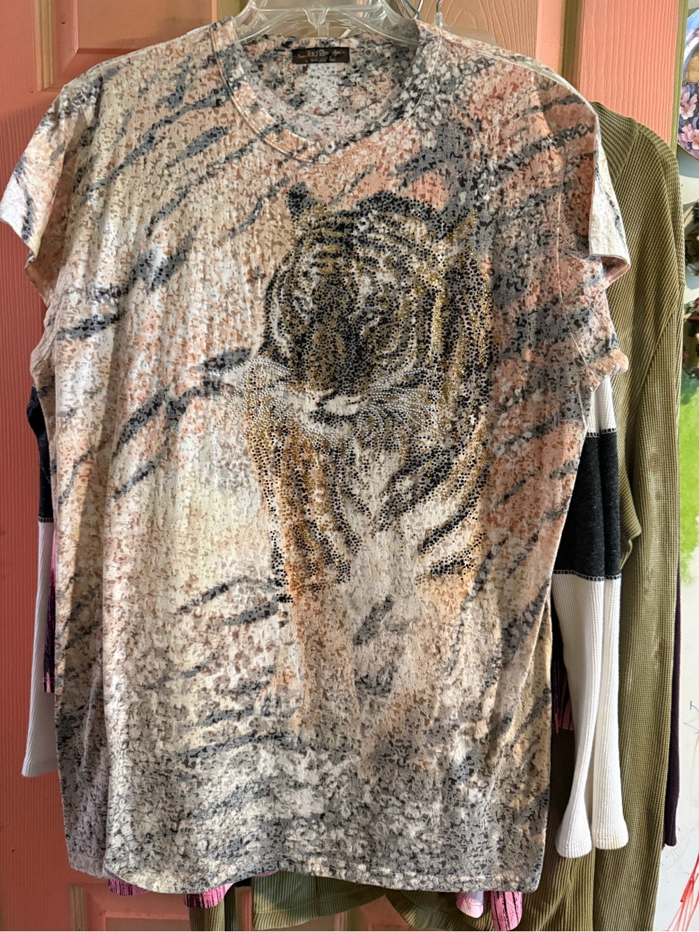 Studded Tiger V-Neck Tee - Beige Multi